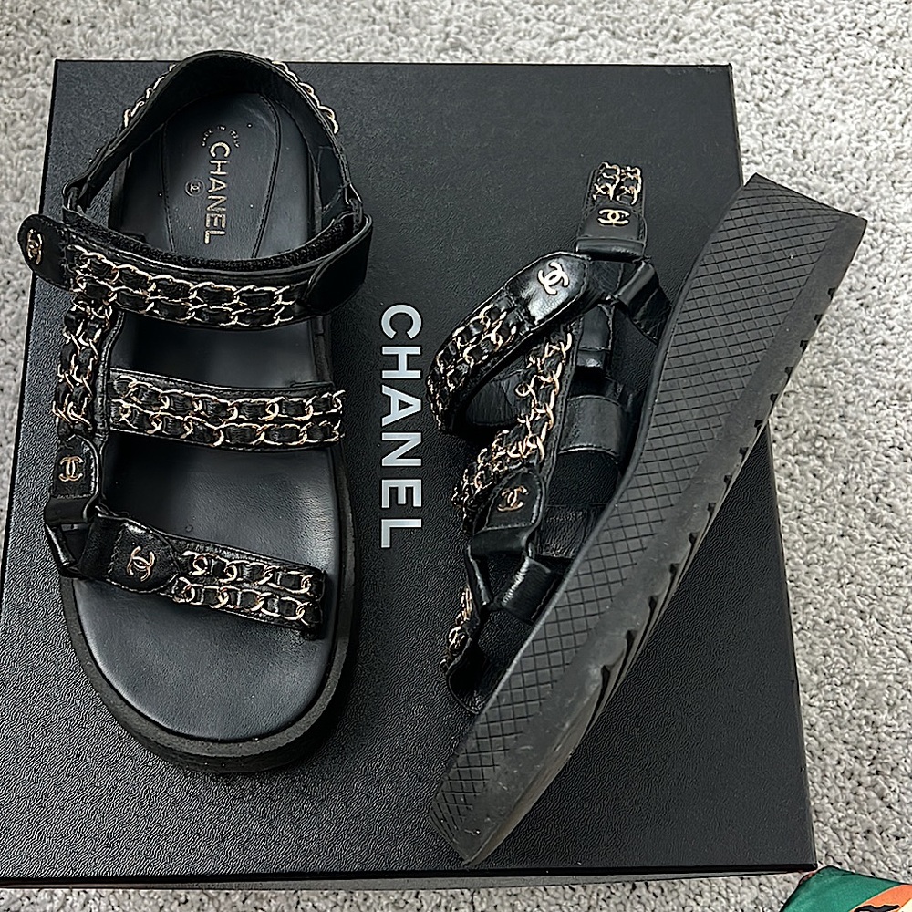 CHANEL platform sandals